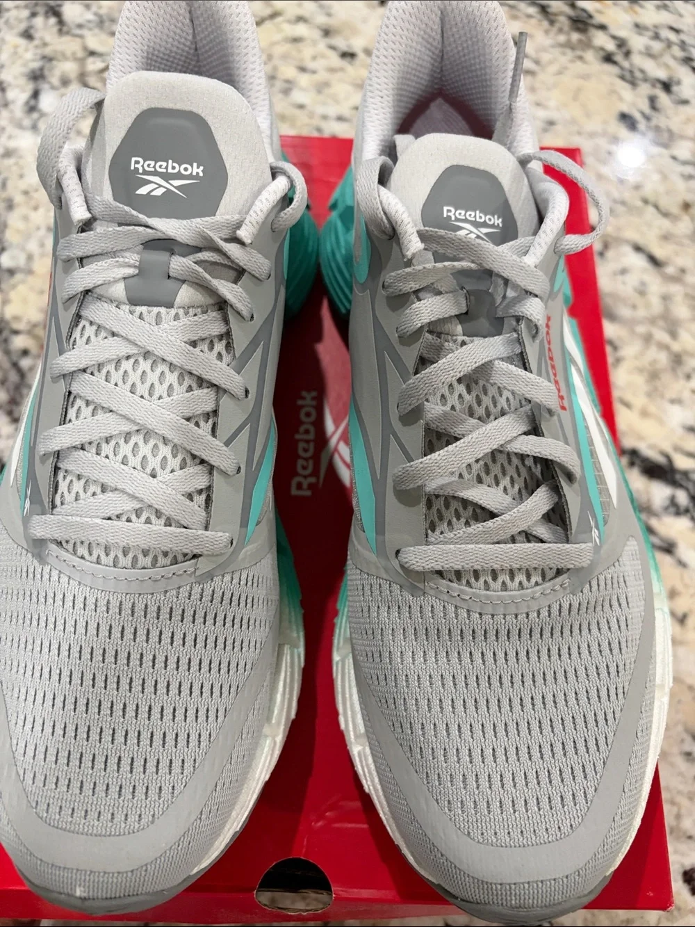 Women’s Sz10 Reebok Light Gray and Teal Athletic Running Shoes